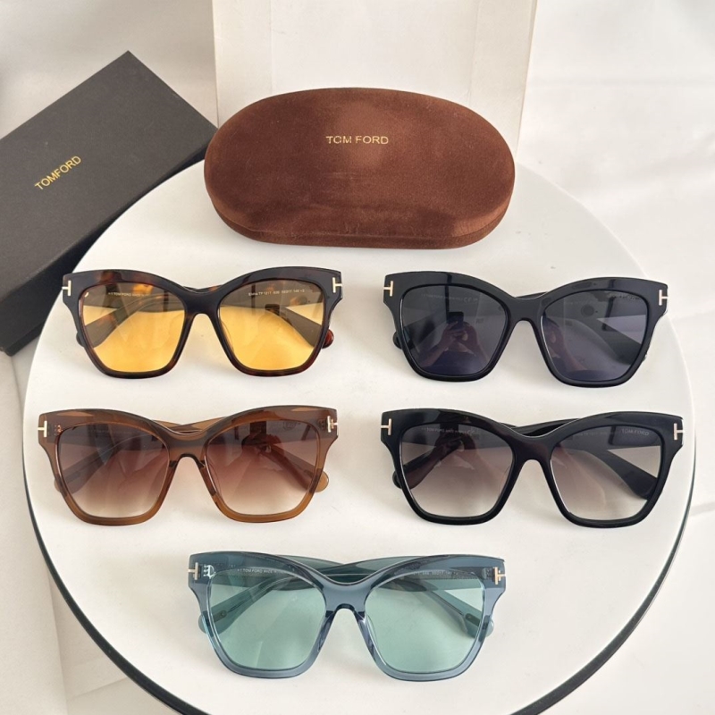TOM FORD